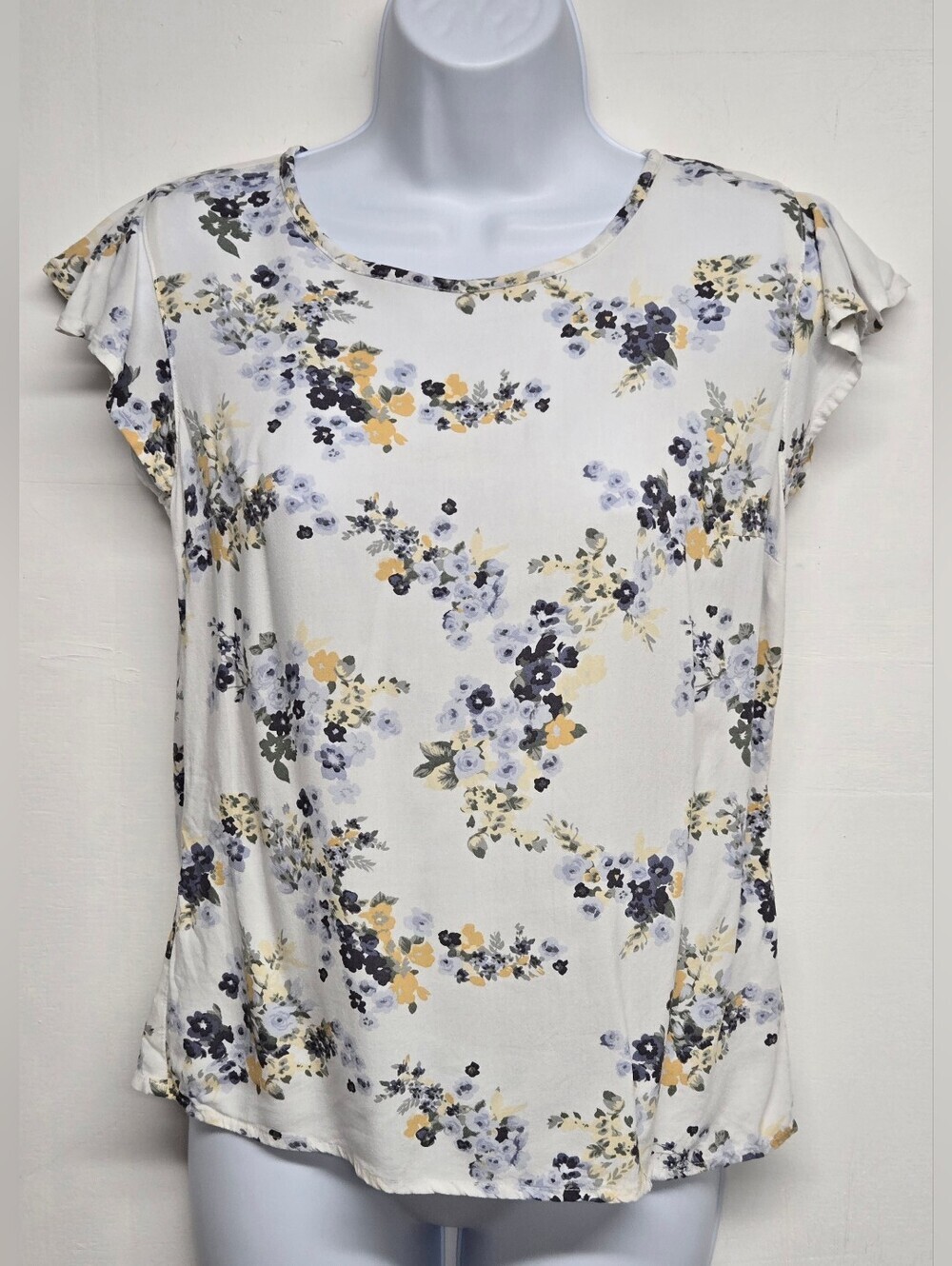Abercrombie & Fitch XS Top White Floral Ruffled Short Sleeve Tie Neck Keyhole